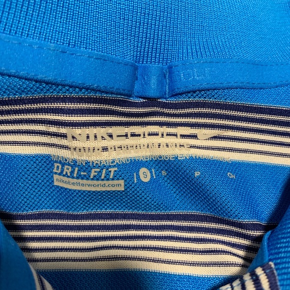 Men’s Nike Golf Polo Shirt Blue White Stripes Smal - Picture 2 of 3